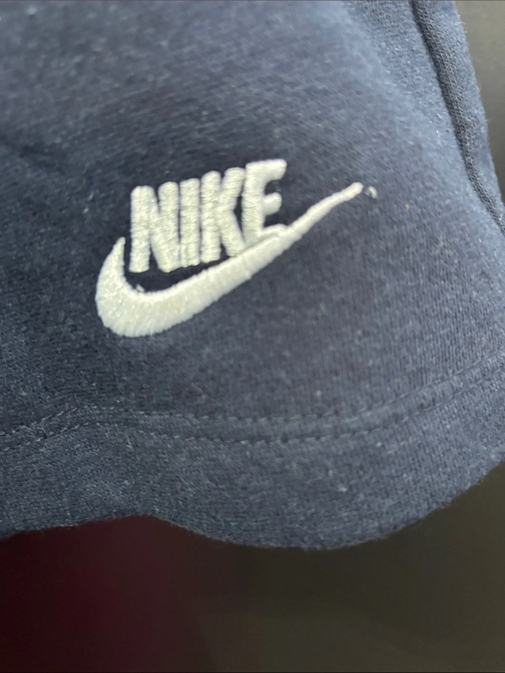 Nike Standard Fit Mid Rise, fleece lined,hip pockets,elastic drawcord waist,soft